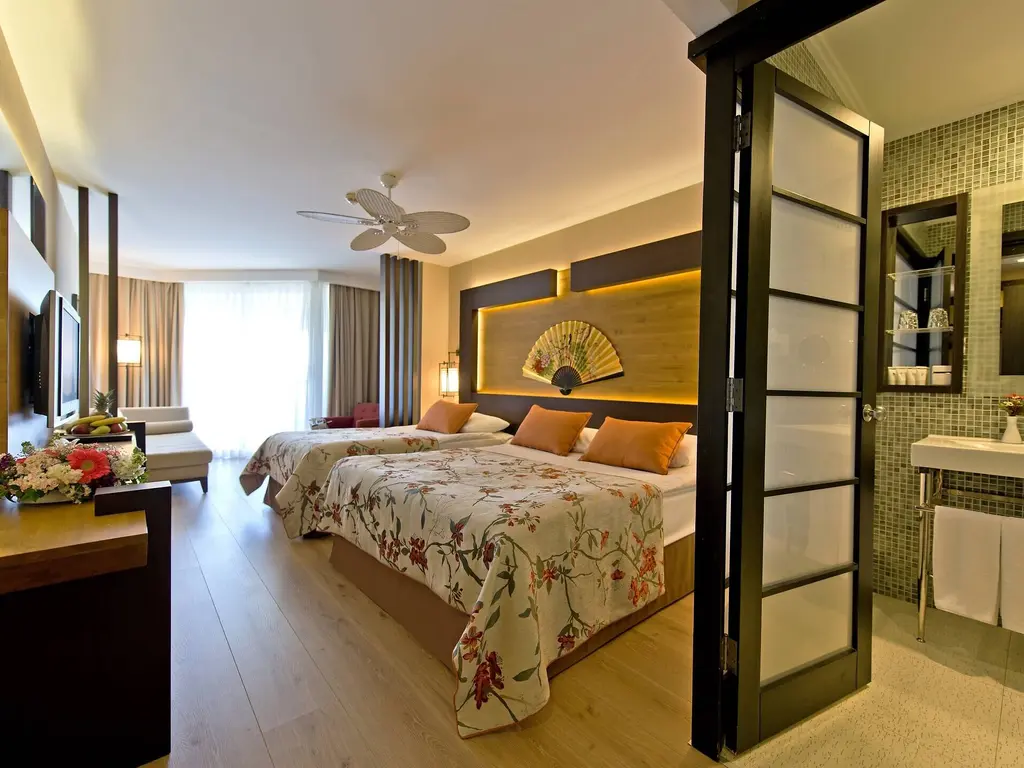 Снимка 22 - Limak Lara Deluxe Hotel & Resort - Анталия-Лара Кунду, Турция