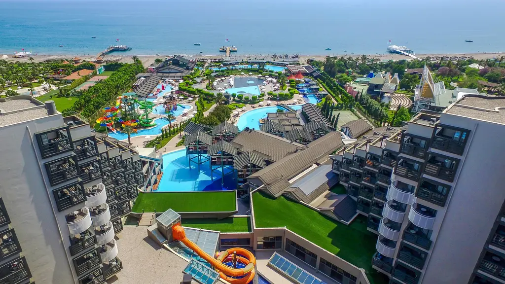 Снимка 2 - Limak Lara Deluxe Hotel & Resort - Анталия-Лара Кунду, Турция