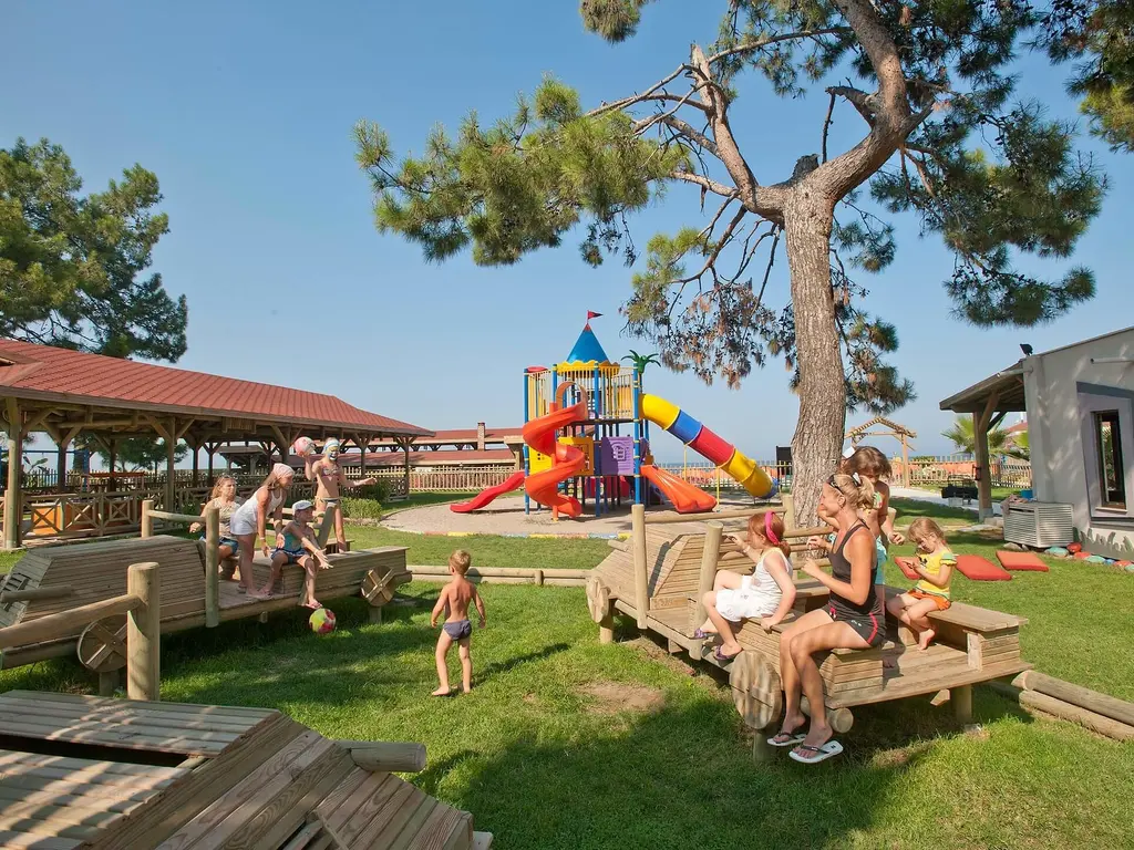 Снимка 8 - Crystal Flora Beach Resort - Анталия-Кемер, Турция