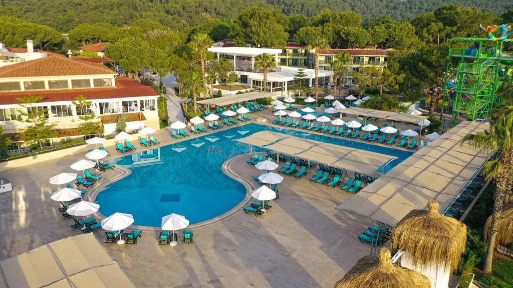 Снимка 3 - Crystal Flora Beach Resort - Анталия-Кемер, Турция