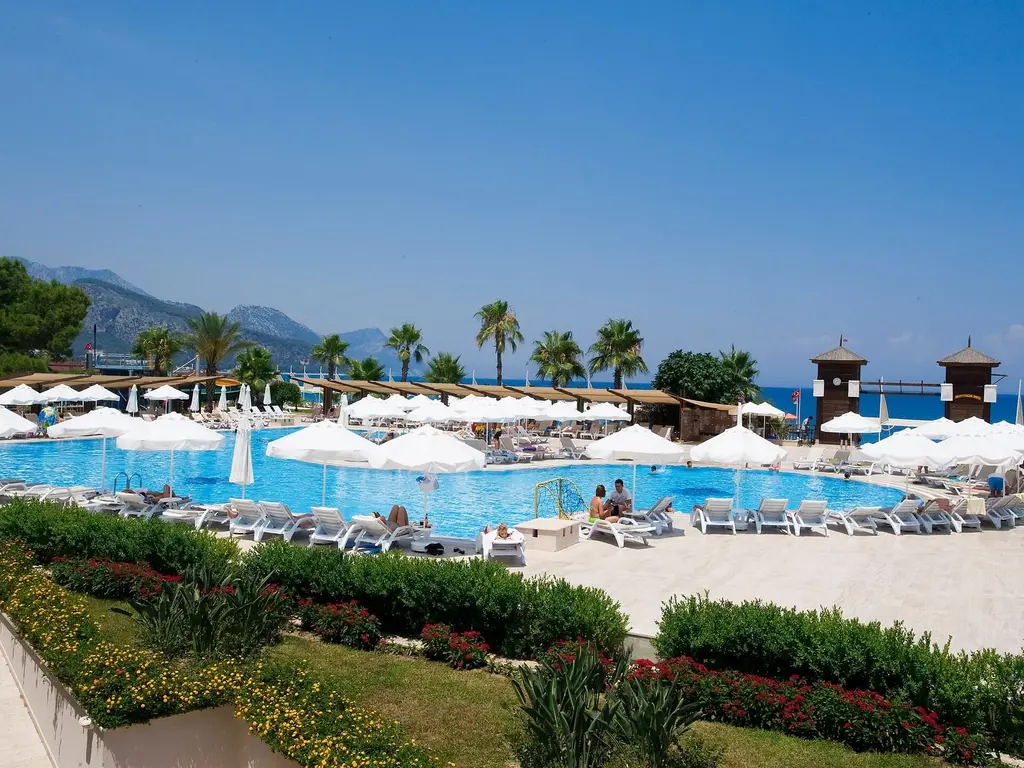 Снимка 5 - Crystal Flora Beach Resort - Анталия-Кемер, Турция