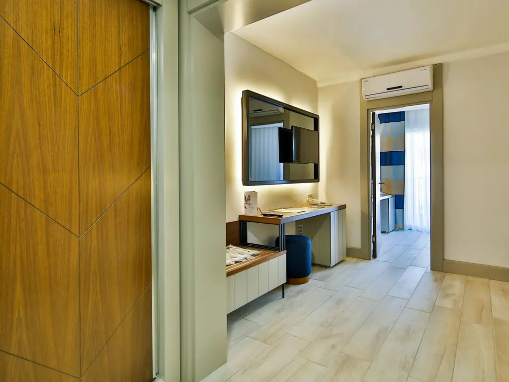 Снимка 28 - Crystal Flora Beach Resort - Анталия-Кемер, Турция