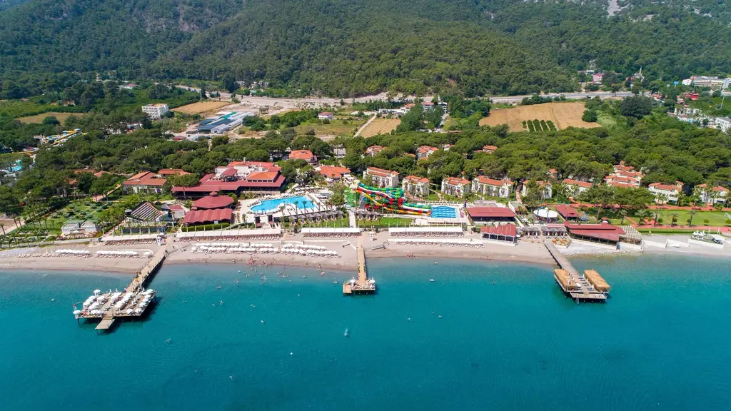 Снимка 2 - Crystal Flora Beach Resort - Анталия-Кемер, Турция