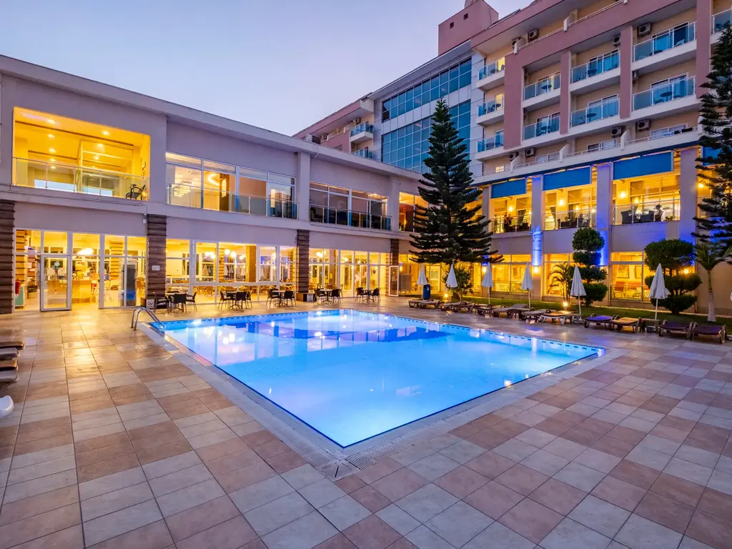 Снимка 2 - Solivia Hotel - Анталия-Алания, Турция