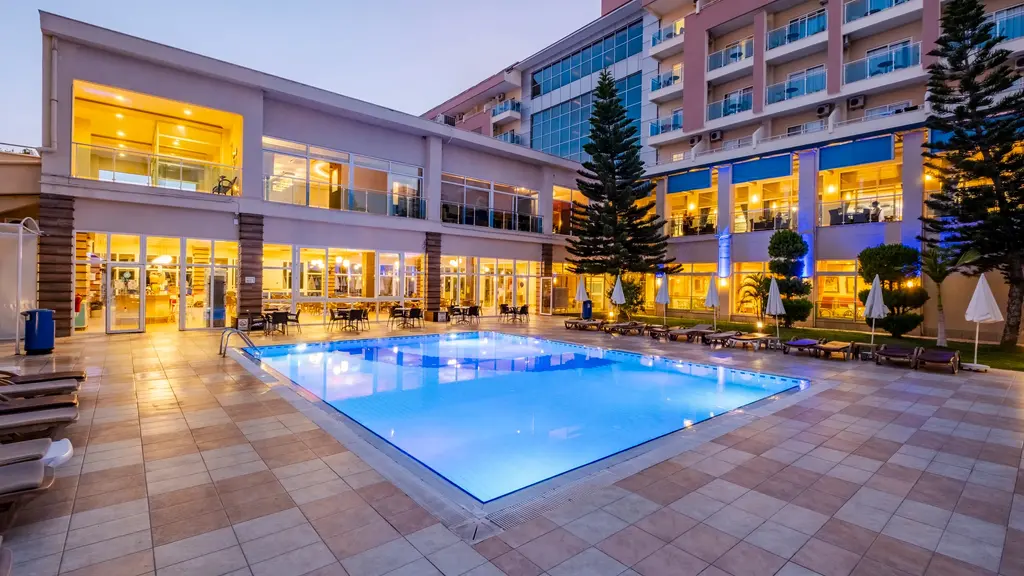 Снимка 2 - Solivia Hotel - Анталия-Алания, Турция
