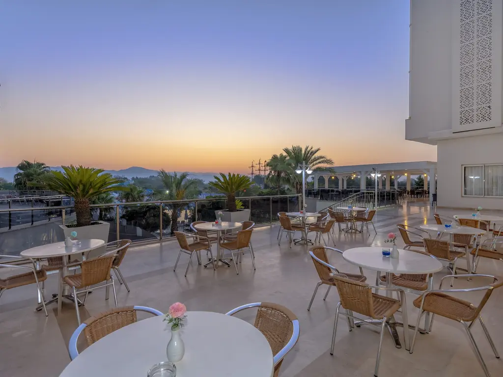 Снимка 22 - LRS Lake & River Side Hotel & Spa - Анталия-Сиде, Турция