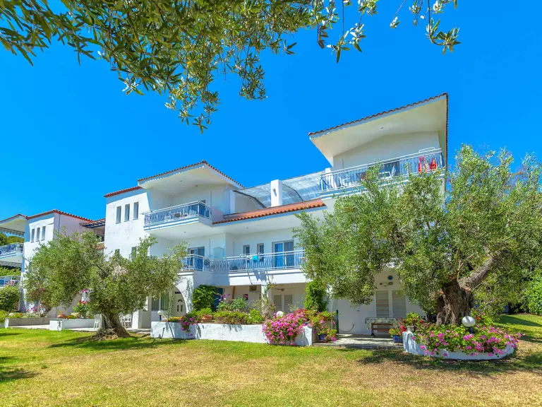 Снимка 2 - Xenios Faros Apartments - Халкидики-Касандра, Гърция
