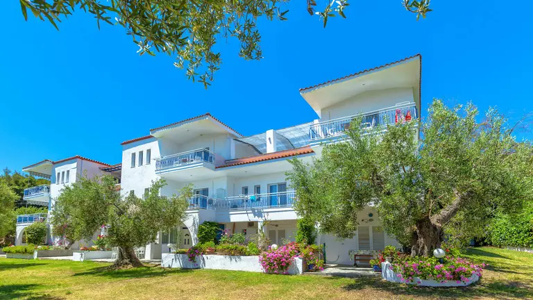 Снимка 2 - Xenios Faros Apartments - Халкидики-Касандра, Гърция