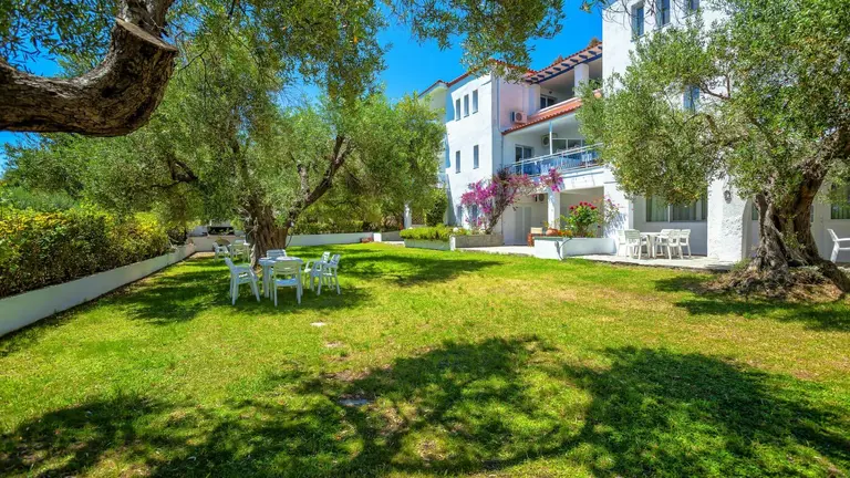 Снимка 5 - Xenios Faros Apartments - Халкидики-Касандра, Гърция
