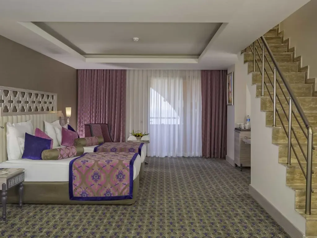 Снимка 25 - Royal Alhambra Palace - Анталия-Сиде, Турция