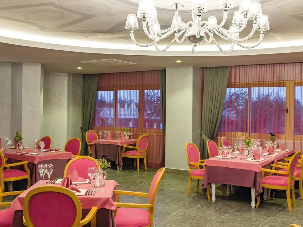 Снимка 28 - Royal Taj Mahal Hotel - Анталия-Сиде, Турция