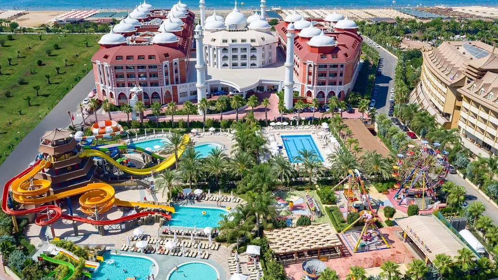 Снимка 2 - Royal Taj Mahal Hotel - Анталия-Сиде, Турция