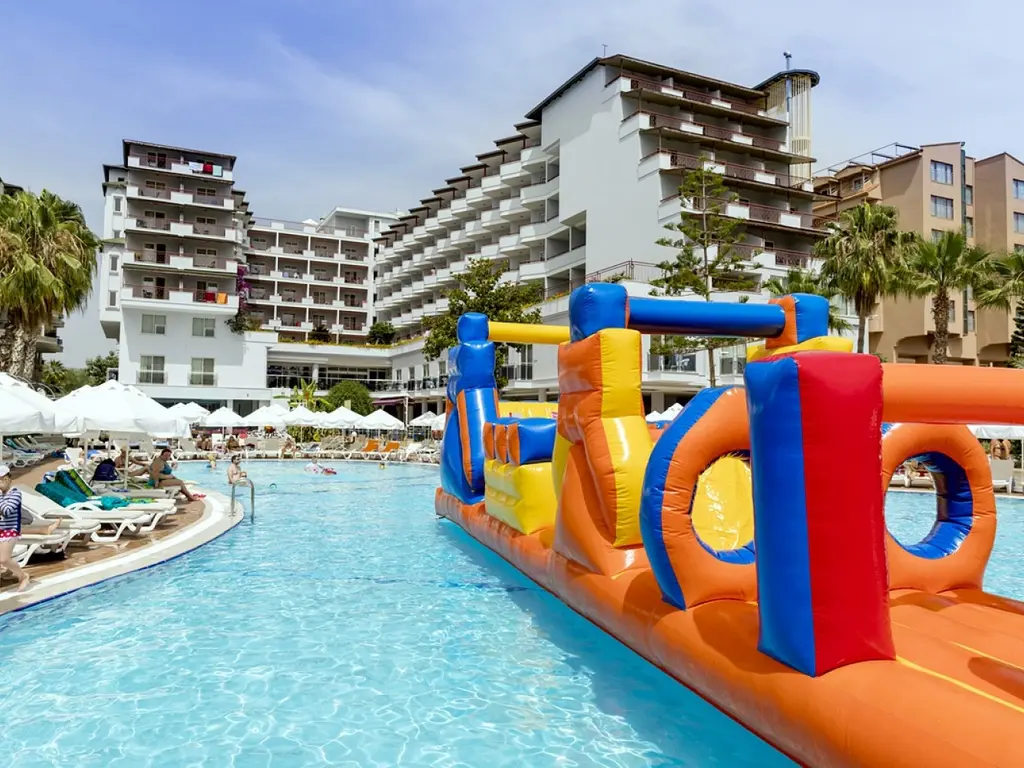 Снимка 2 - Holiday Park Resort - Анталия-Алания, Турция