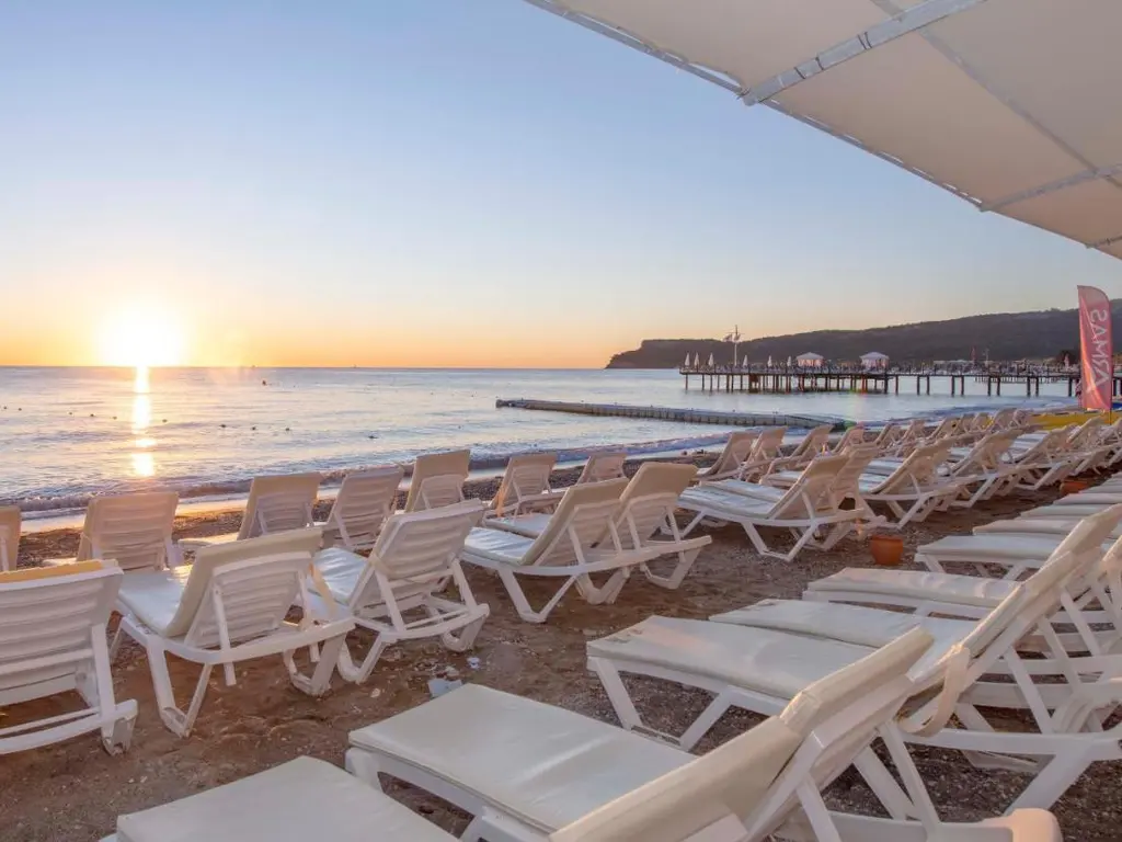 Снимка 3 - Armas Gul Beach - Анталия-Кемер, Турция
