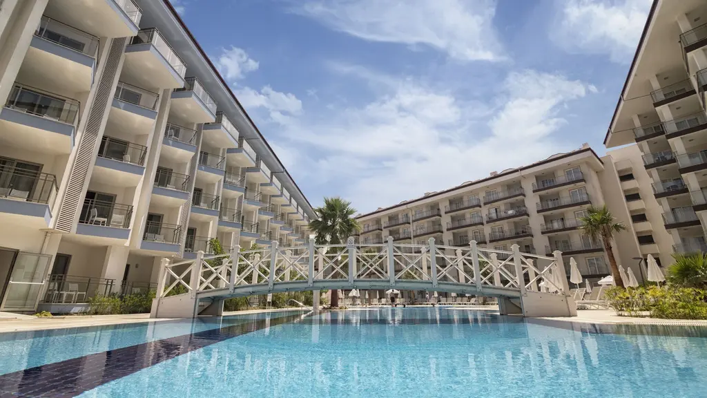Снимка 5 - Ramada Hotel & Suites by Wyndham - Кушадасъ, Турция