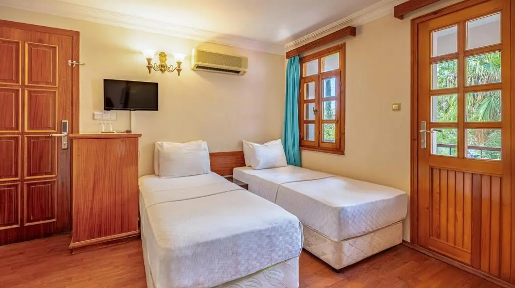 Снимка 2 - Perdikia Beach Hotel - Фетие, Турция
