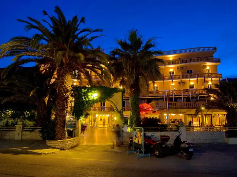 Снимка 4 - Potamaki Beach Hotel - Корфу, Гърция