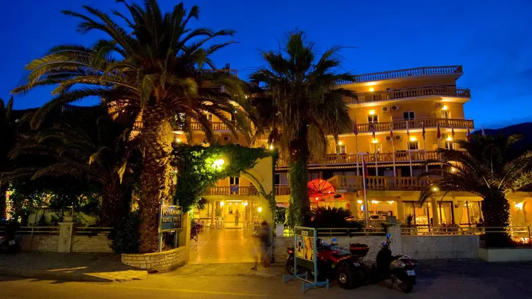 Снимка 4 - Potamaki Beach Hotel - Корфу, Гърция