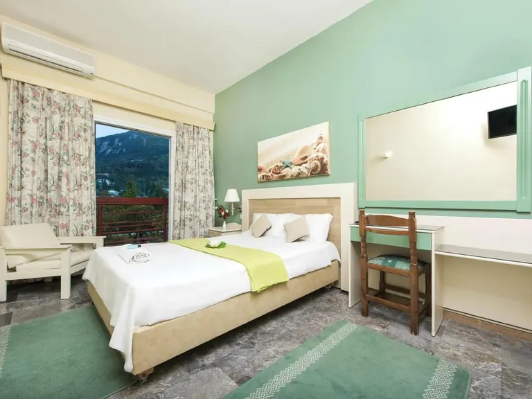 Снимка 19 - Potamaki Beach Hotel - Корфу, Гърция
