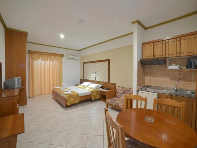 Снимка 6 - Angelina Hotel & Apartments - Корфу, Гърция