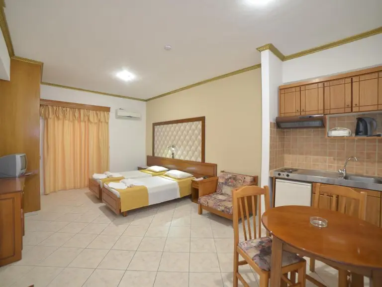 Снимка 8 - Angelina Hotel & Apartments - Корфу, Гърция