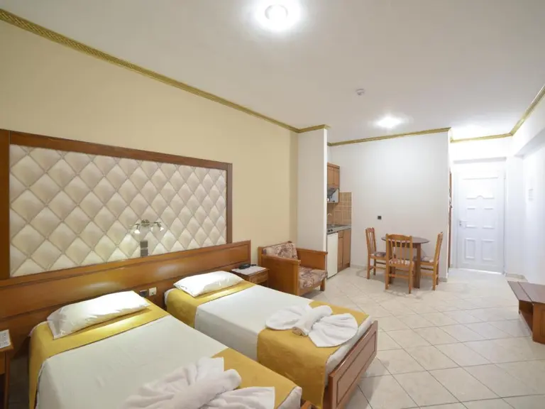 Снимка 11 - Angelina Hotel & Apartments - Корфу, Гърция
