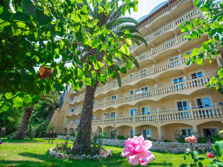 Снимка 1 - Pontikonisi Hotel Corfu - Корфу, Гърция