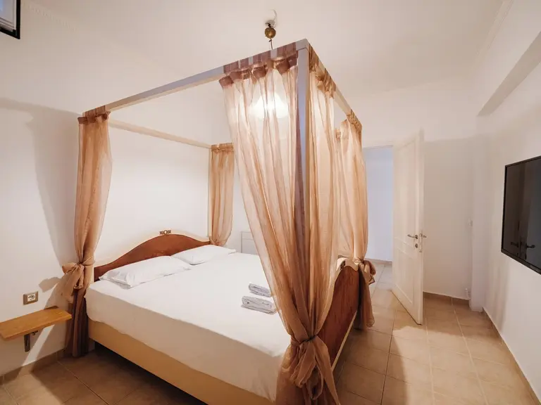 Снимка 9 - Pontikonisi Hotel Corfu - Корфу, Гърция
