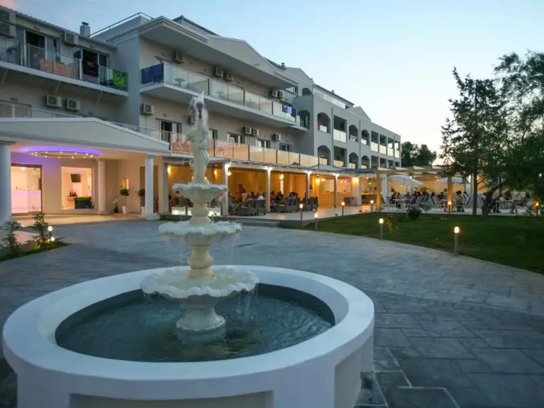 Снимка 2 - Saint George Palace Corfu - Корфу, Гърция