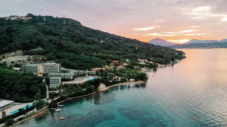 Снимка 4 - Mythos Palace Resort - Корфу, Гърция