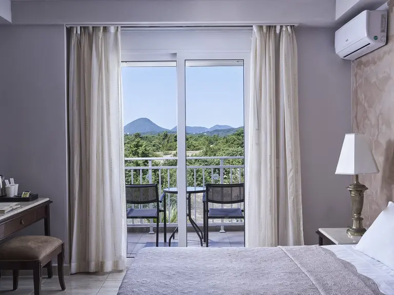Снимка 9 - Sandy Beach Resort - Корфу, Гърция