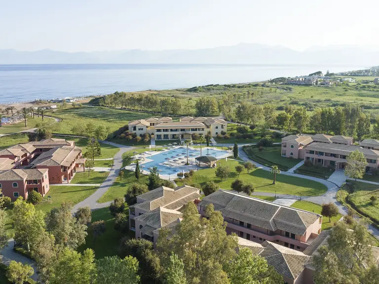 Снимка 3 - Grecotel LUXME Costa Botanica - Корфу, Гърция