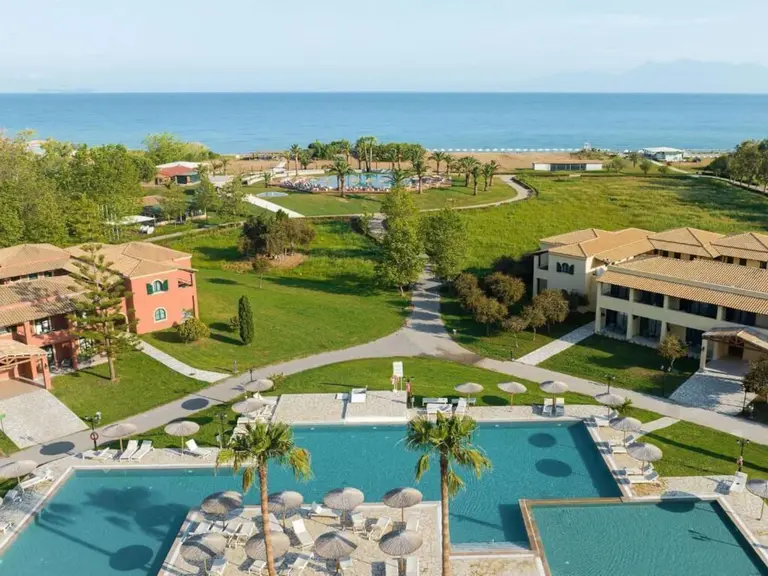 Снимка 4 - Grecotel LUXME Costa Botanica - Корфу, Гърция