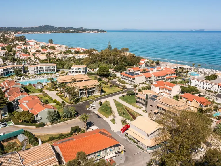 Снимка 2 - Acharavi Beach Hotel - Корфу, Гърция