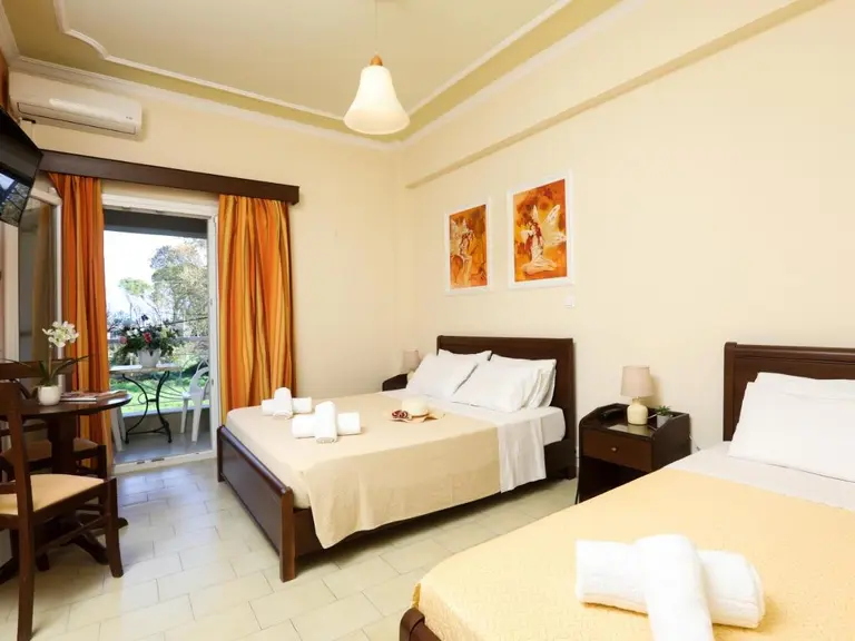 Снимка 14 - Molfetta Beach Hotel - Корфу, Гърция