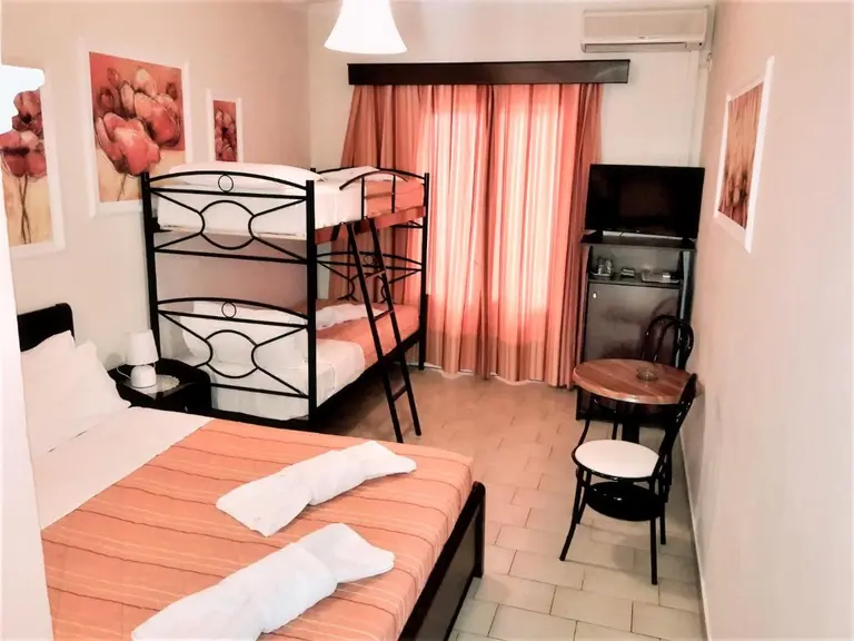 Снимка 19 - Molfetta Beach Hotel - Корфу, Гърция