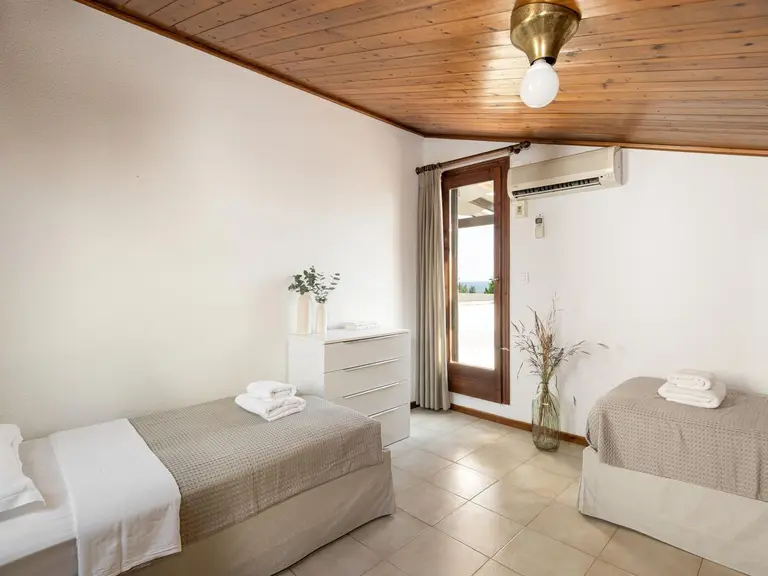 Снимка 10 - Trikorfo Beach - Халкидики-Ситония, Гърция