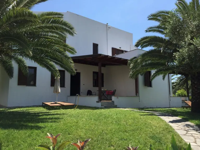 Снимка 20 - Trikorfo Beach - Халкидики-Ситония, Гърция