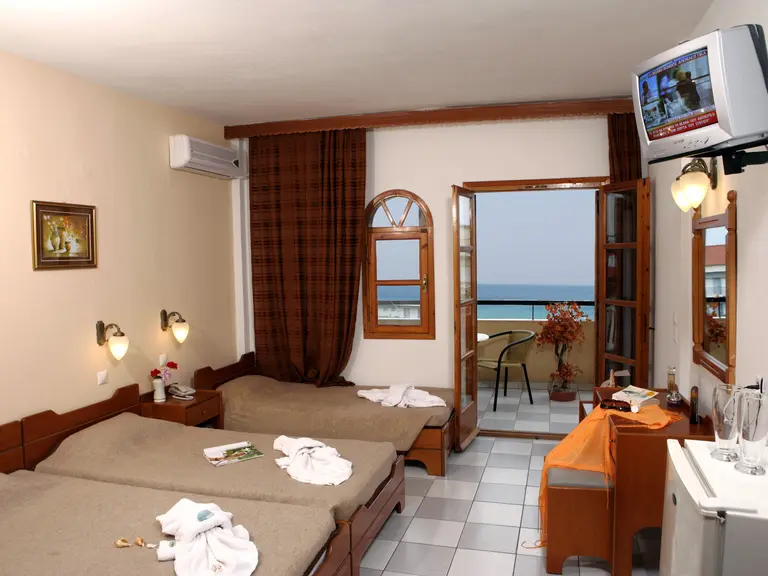 Снимка 12 - Hotel Calypso - Халкидики-Касандра, Гърция