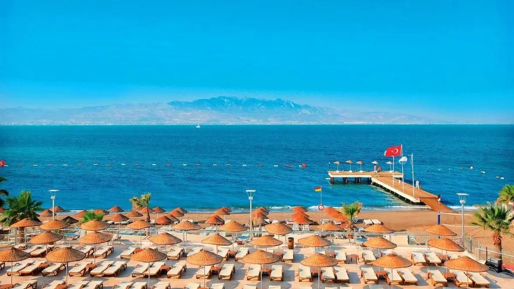 Armonia Holiday Village and Spa - плаж