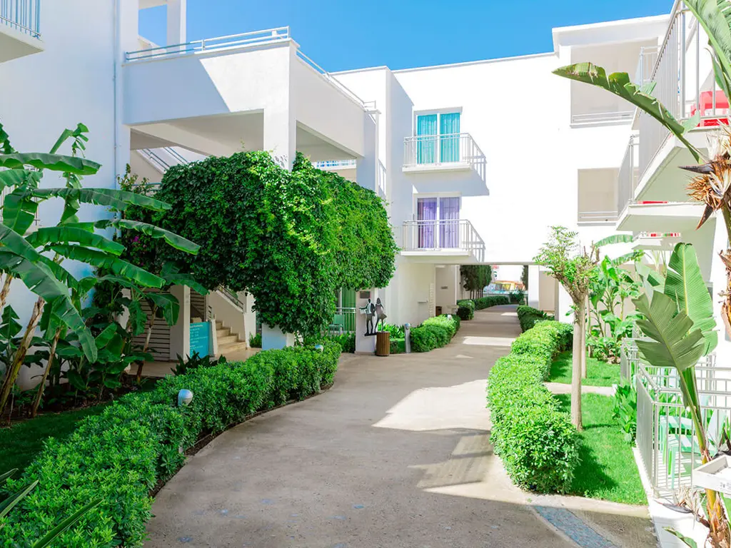Armonia Holiday Village and Spa - градина