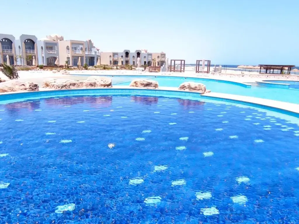 Открит басейн