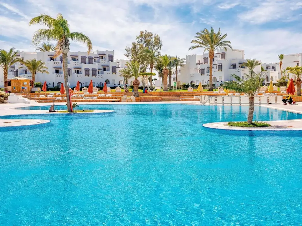 Басейн