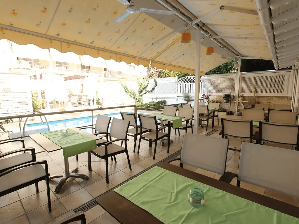 Снимка 10 - Mallas Hotel - Халкидики-Неа Каликратия, Гърция