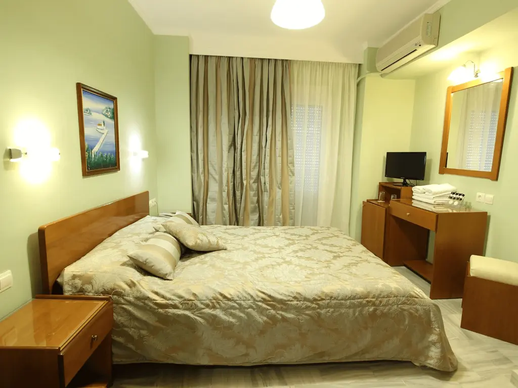 Снимка 27 - Mallas Hotel - Халкидики-Неа Каликратия, Гърция