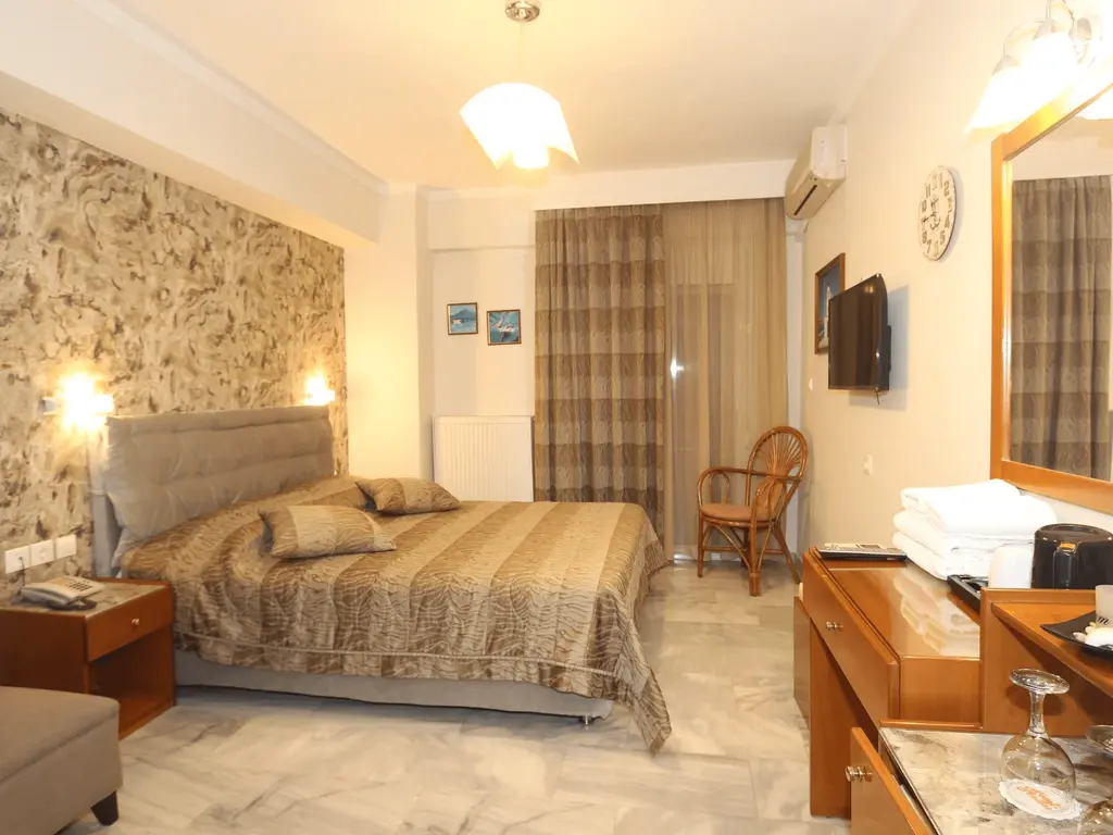 Снимка 2 - Mallas Hotel - Халкидики-Неа Каликратия, Гърция