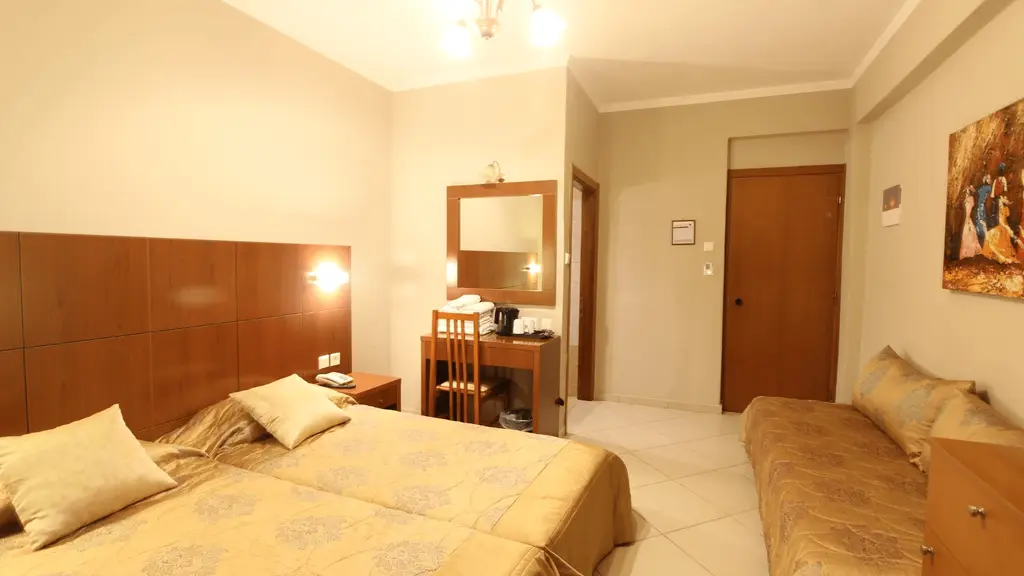 Снимка 4 - Mallas Hotel - Халкидики-Неа Каликратия, Гърция