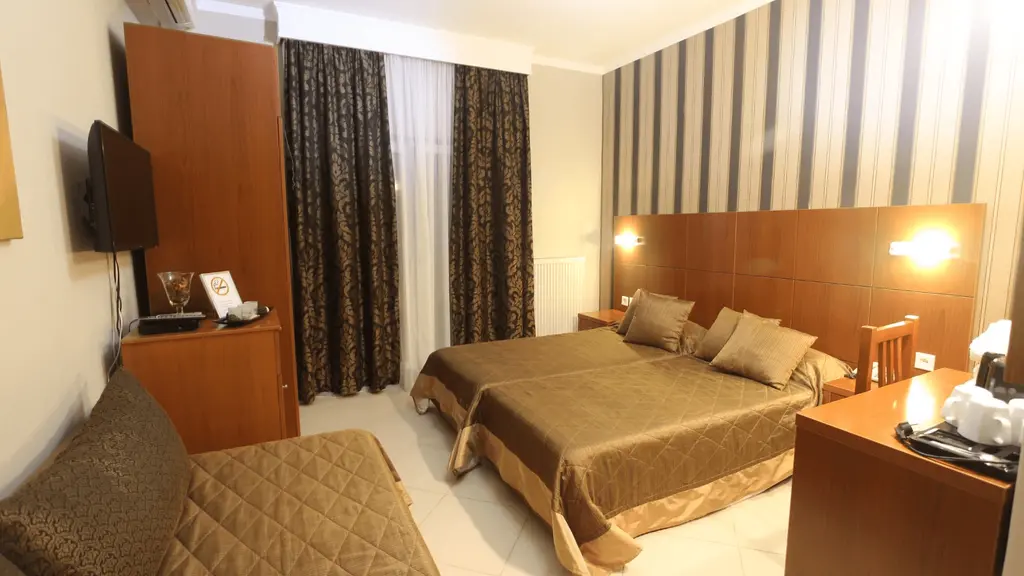 Снимка 3 - Mallas Hotel - Халкидики-Неа Каликратия, Гърция