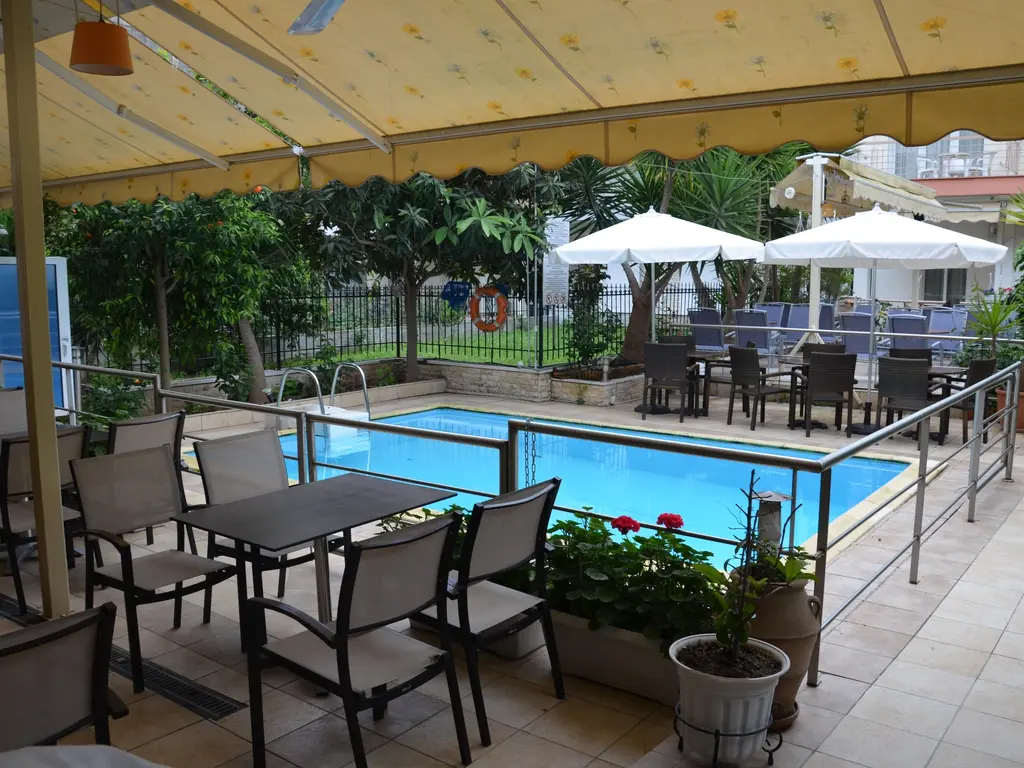 Снимка 12 - Mallas Hotel - Халкидики-Неа Каликратия, Гърция