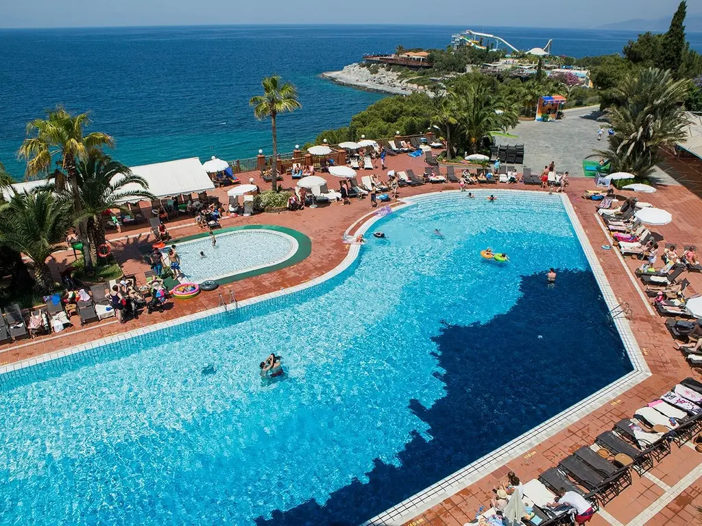 Снимка 10 - Pine Bay Holiday Resort - Кушадасъ, Турция